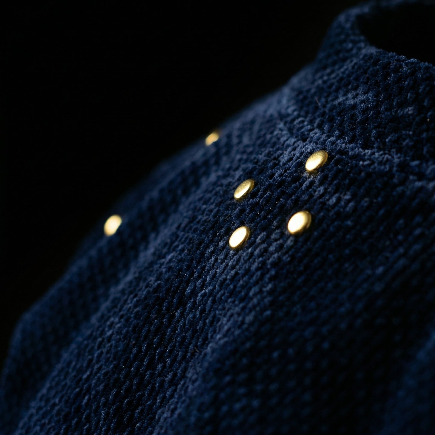 Textured Contrast Pullover – Navy